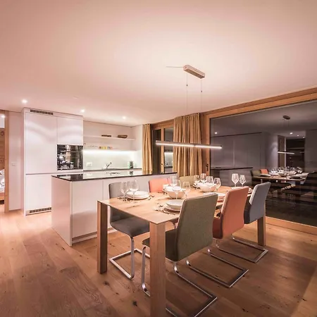 Bernstein Apartment *